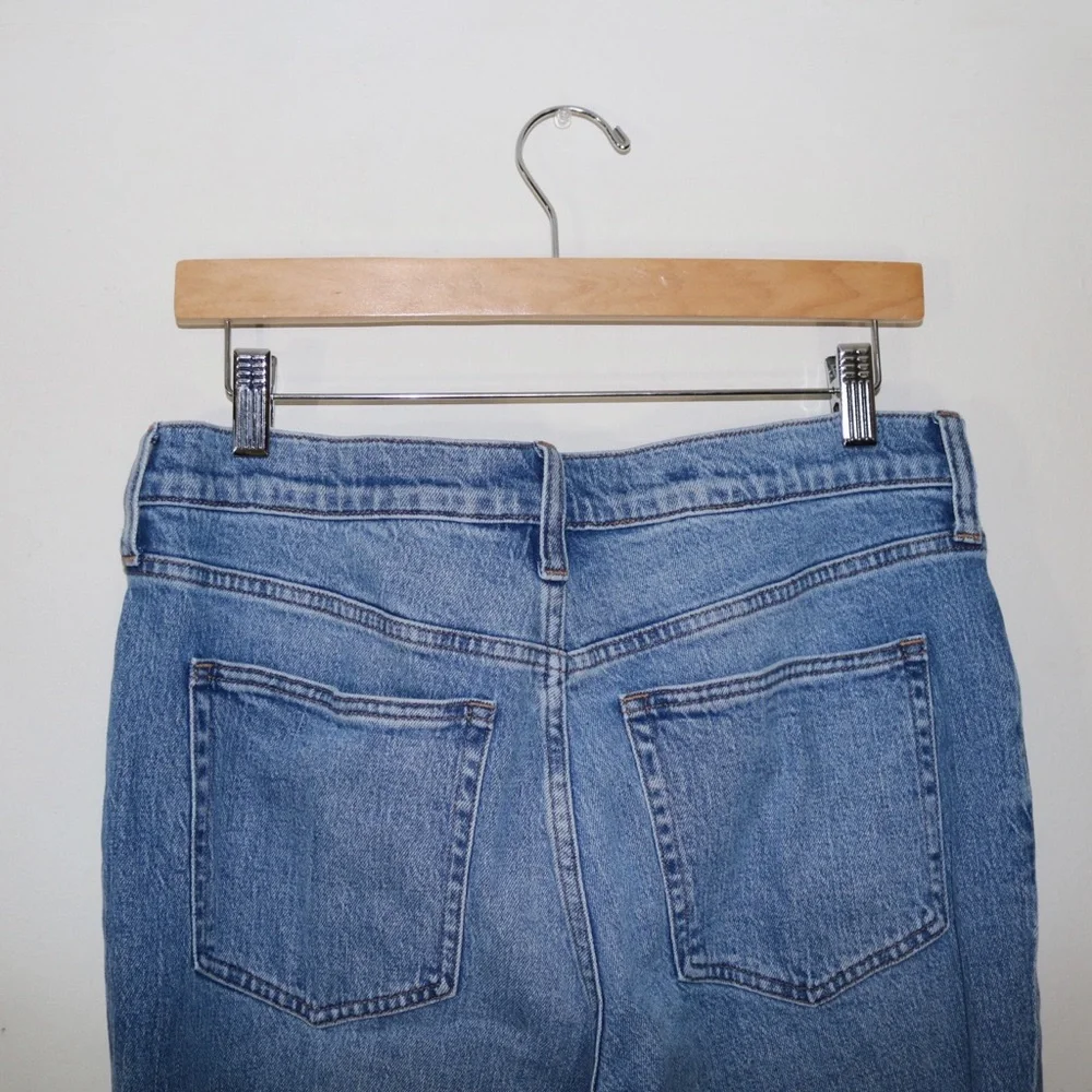J.Crew Mid-Rise '90s Classic Straight-Fit Jeans in Pheasant Wash - Picture 6 of 12